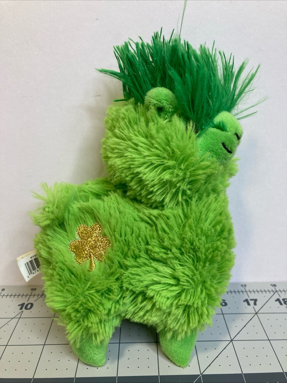 Dan Dee Collector’s Choice Green Llama Alpaca Gold Shamrock St Patrick’s Day